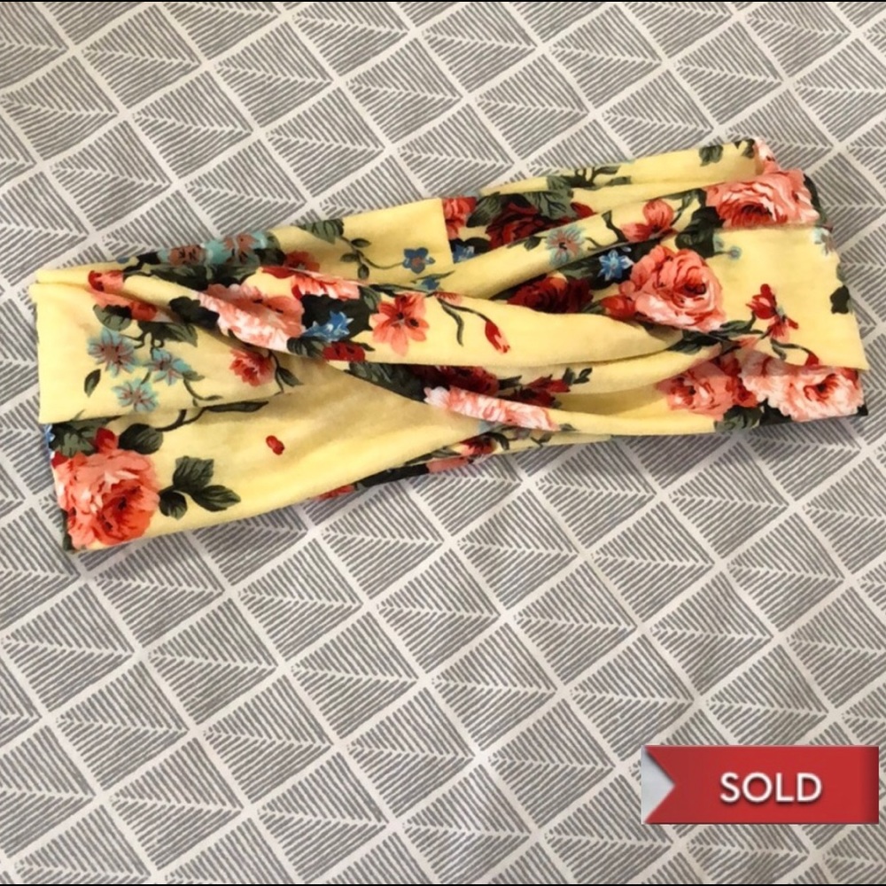SOLD! NWOT Yoga style yellow headband with flowers